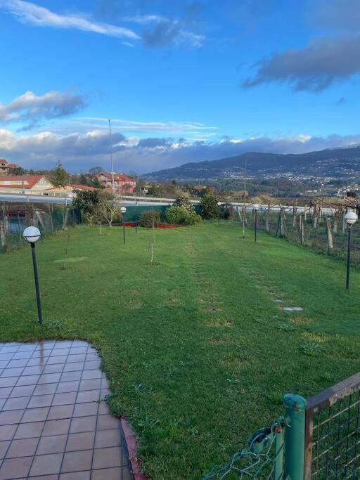 Chalet Casa Con Piscina En Arbo Vigo Exteriér fotografie